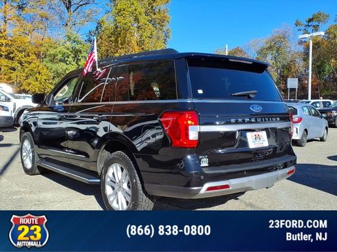 Certified 2022 Ford Expedition XLT image 5