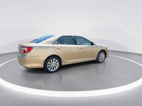 Used 2012 Toyota Camry XLE FWD image 8