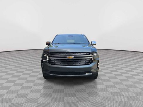 Used 2023 Chevrolet Suburban Premier AWD/4WD image 5