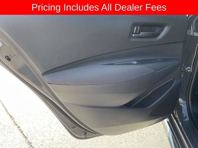 Used 2025 Toyota Corolla LE FWD image 15