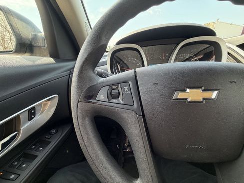 Used 2017 Chevrolet Equinox LS image 14