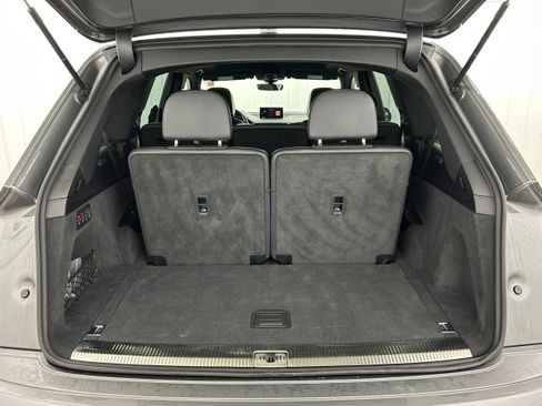 Used 2017 Audi Q7 3.0T Prestige w/ Prestige Package AWD/4WD image 34