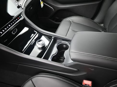 New 2026 Jeep Grand Cherokee L Limited image 9