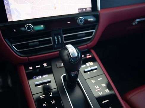 Certified 2023 Porsche Macan GTS AWD/4WD image 16
