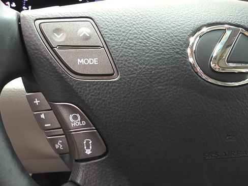 Used 2011 Lexus LS 460 L AWD/4WD image 32