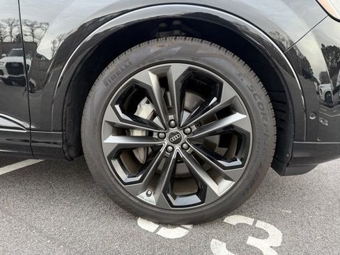 Used 2025 Audi Q7 3.0T Prestige w/ Prestige Package image 8