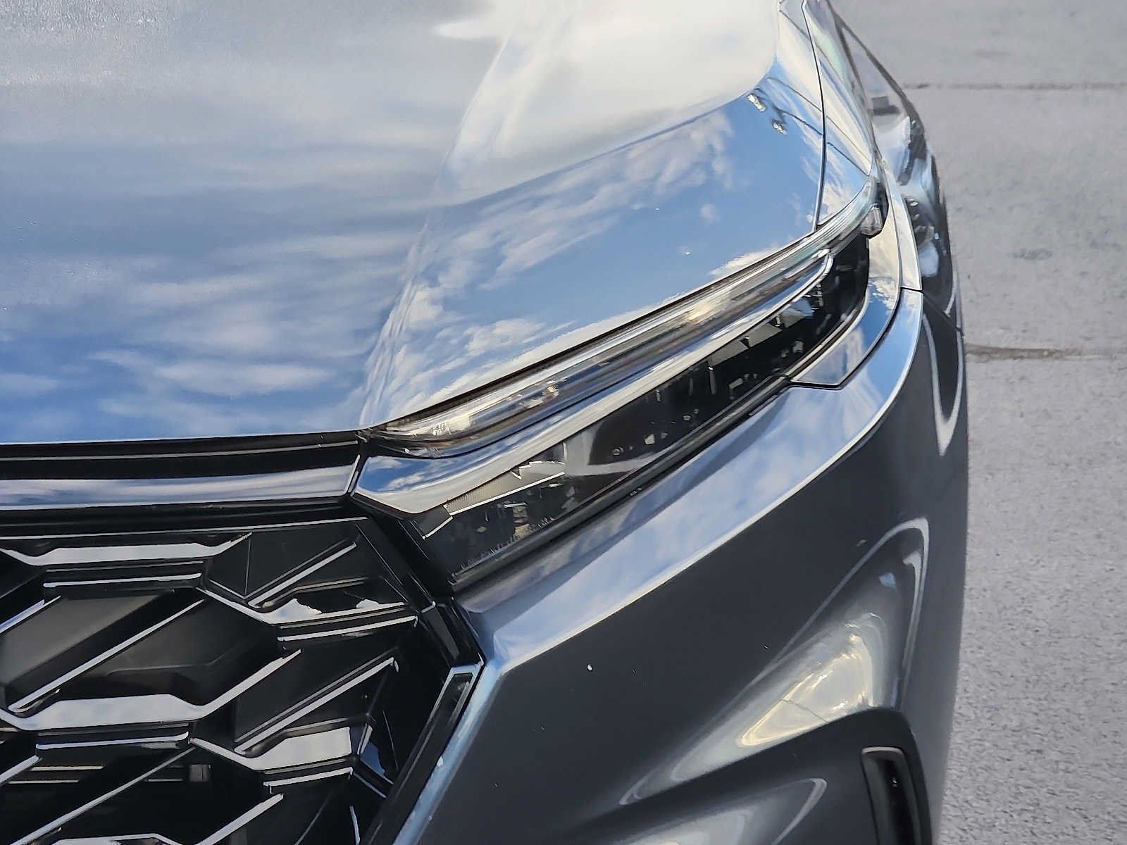 Certified 2025 Honda CR-V Sport-L image 9