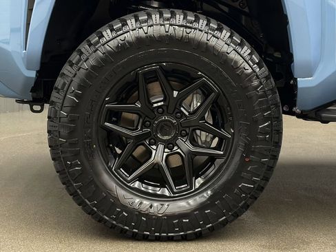 Used 2026 Toyota 4Runner Limited AWD/4WD image 10