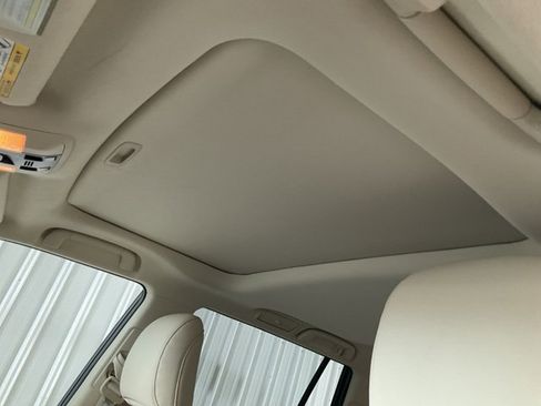 Used 2023 Lexus GX 460 Premium w/ Premium Package image 7