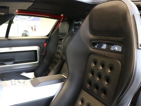 Used 2005 Ford GT image 18