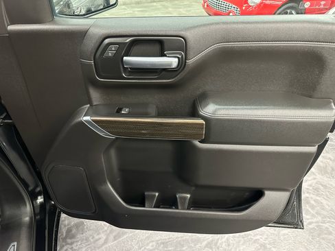 Used 2020 Chevrolet Silverado 1500 LT image 16