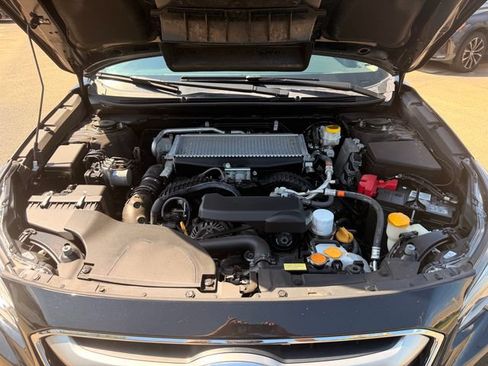 Used 2021 Subaru Outback Touring XT AWD/4WD image 27