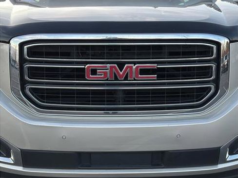 Used 2017 GMC Yukon SLT image 9