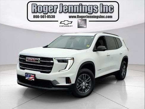 Used 2025 GMC Acadia Elevation image 1