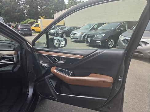 Used 2021 Subaru Outback Touring XT AWD/4WD image 32