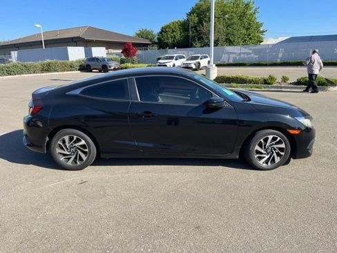 Used 2016 Honda Civic LX image 4
