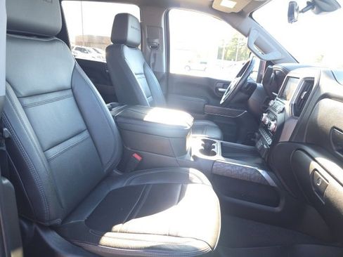 Used 2023 GMC Sierra 2500 Denali w/ Denali Ultimate Package image 13