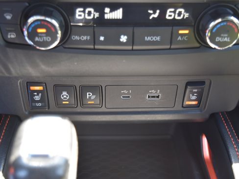 Used 2022 Nissan Frontier PRO-4X AWD/4WD image 23