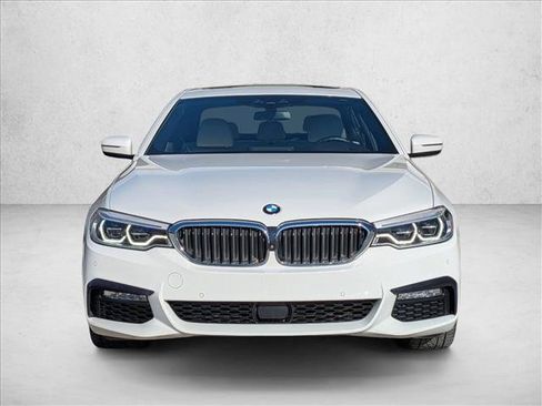 Used 2018 BMW 530e xDrive image 2