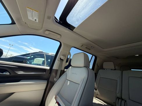 Used 2024 GMC Yukon XL Denali RWD image 26