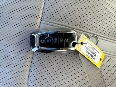 Certified 2020 Ford Expedition Platinum image 29