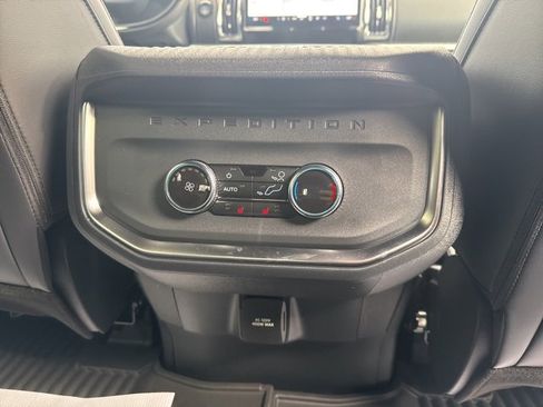 New 2025 Ford Expedition Tremor image 19