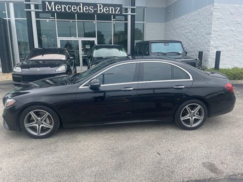 Used 2019 Mercedes-Benz E 300 4MATIC image 2