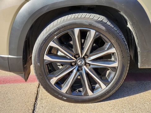 Certified 2025 MAZDA CX-50 AWD 2.5 Turbo w/ Premium Pkg image 10