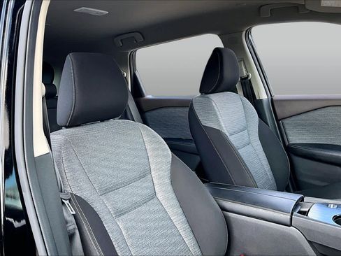 Certified 2023 Nissan Rogue SV FWD image 9