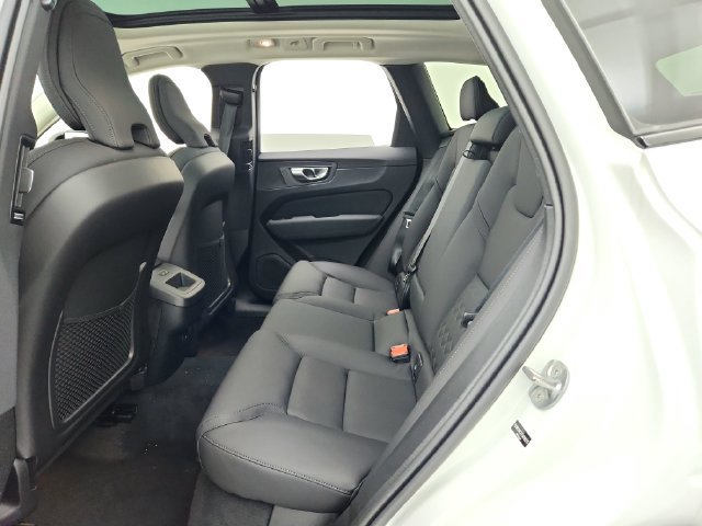 New 2026 Volvo XC60 B5 Plus w/ Climate Package AWD/4WD image 24
