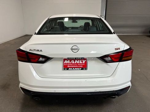 Used 2024 Nissan Altima 2.5 SR FWD image 4