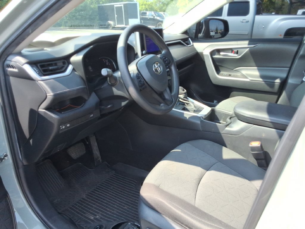 Used 2023 Toyota RAV4 XLE w/ Convenience Package FWD image 22
