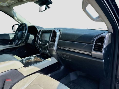 Used 2019 Ford Expedition Platinum AWD/4WD image 28