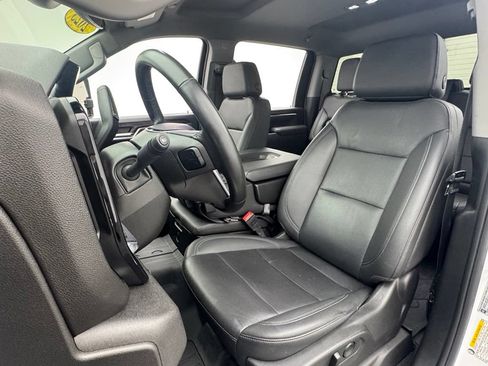 Used 2025 GMC Sierra 3500 SLT AWD/4WD image 18
