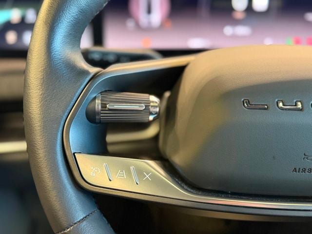 Used 2025 Lucid Air Touring AWD/4WD image 20