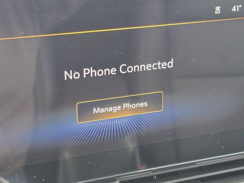 Used 2025 Chevrolet Trax RS w/ Sunroof Package image 5