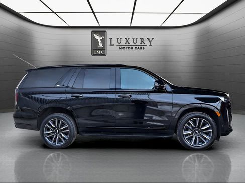 Used 2023 Cadillac Escalade Sport image 9