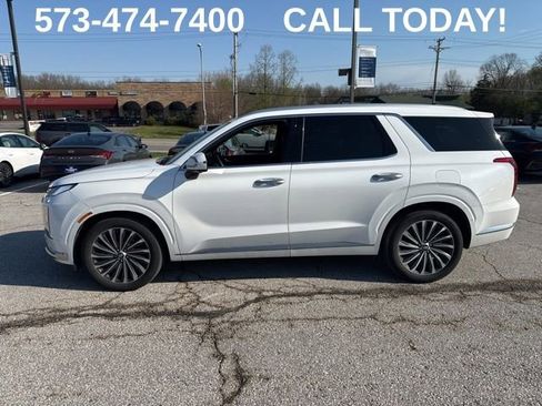 Used 2024 Hyundai Palisade Calligraphy image 2