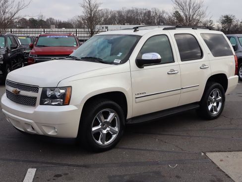 Used 2011 Chevrolet Tahoe LTZ image 5