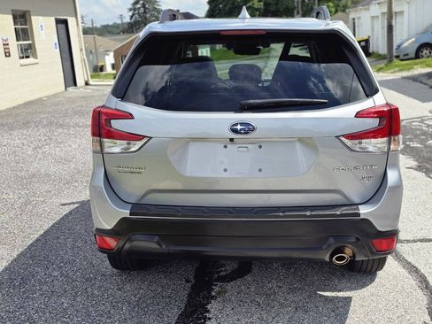 Used 2021 Subaru Forester Premium AWD/4WD image 6