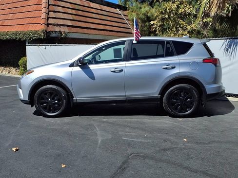 Used 2018 Toyota RAV4 LE w/ All Weather Liner Package FWD image 4