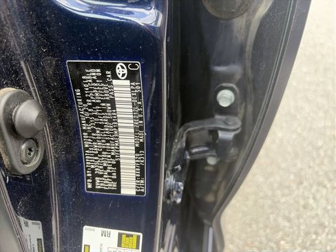 Used 2021 Toyota Corolla LE FWD image 34