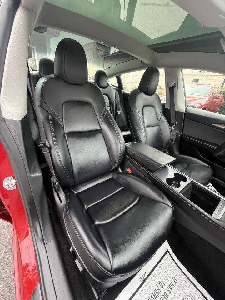 Used 2023 Tesla Model 3 Standard Range RWD image 19