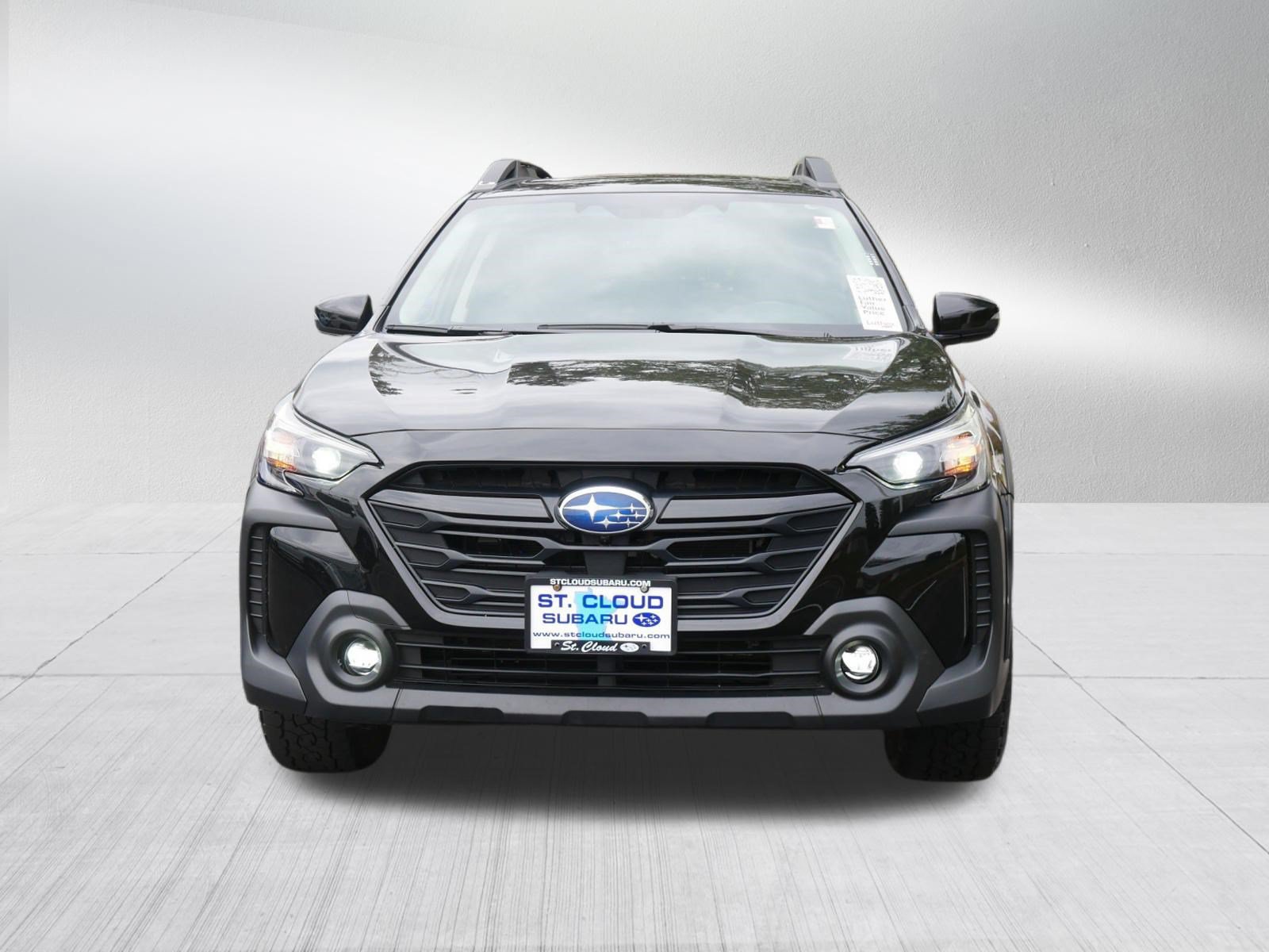 Used 2024 Subaru Outback Onyx Edition XT AWD/4WD image 2