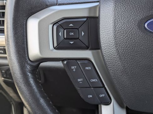 Used 2019 Ford F250 Lariat image 15