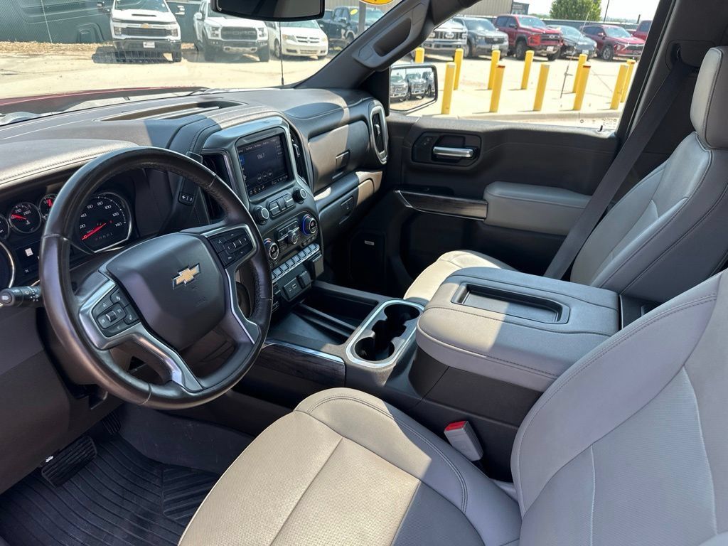 Certified 2022 Chevrolet Silverado 1500 LTZ w/ LTZ Premium Package AWD/4WD image 16