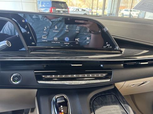 Certified 2023 Cadillac Escalade Premium Luxury w/ Performance Package image 13