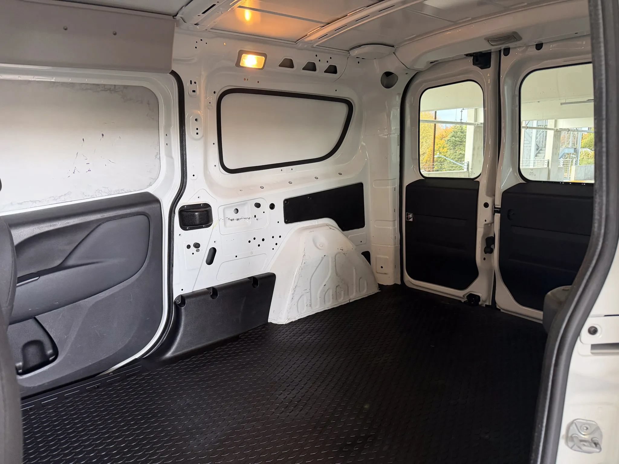 Used 2016 RAM ProMaster City Tradesman w/ Rear Back-up Camera Group FWD image 16