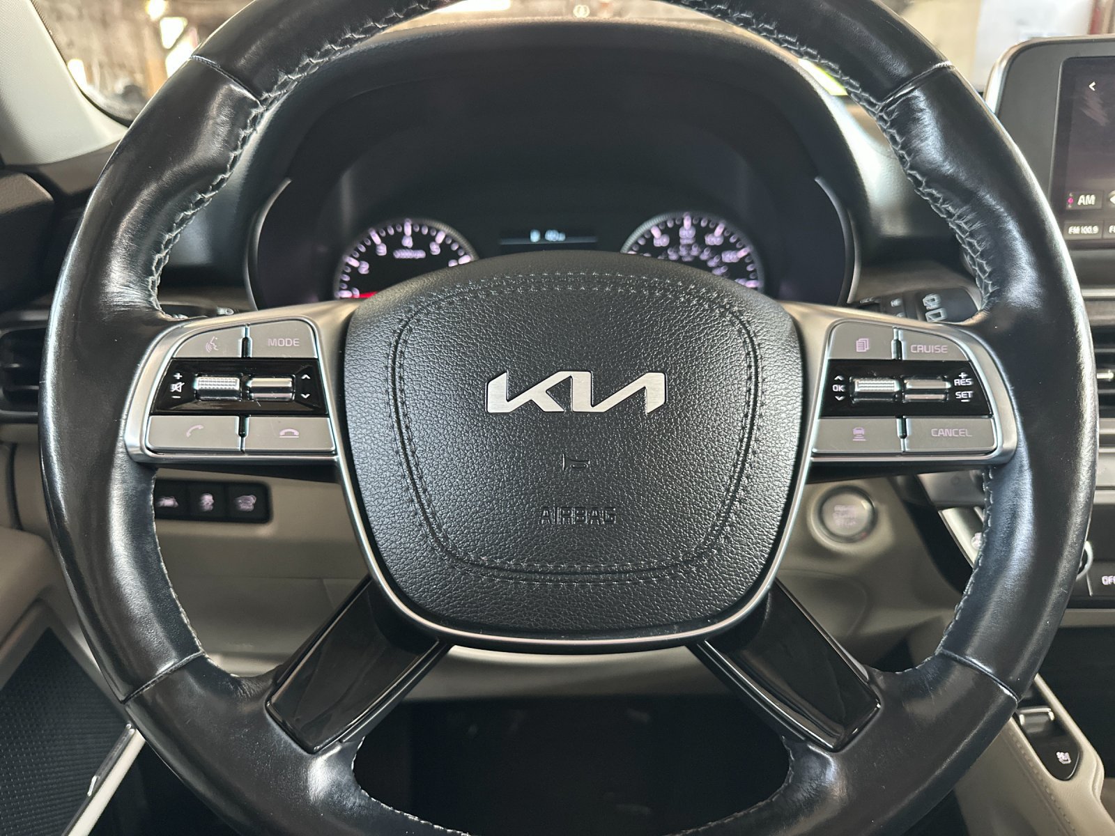 Used 2022 Kia Telluride EX w/ Towing Package AWD/4WD image 32