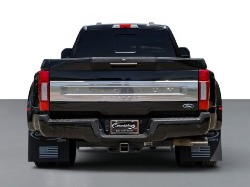 Used 2022 Ford F350 Platinum w/ FX4 Off-Road Package AWD/4WD image 8